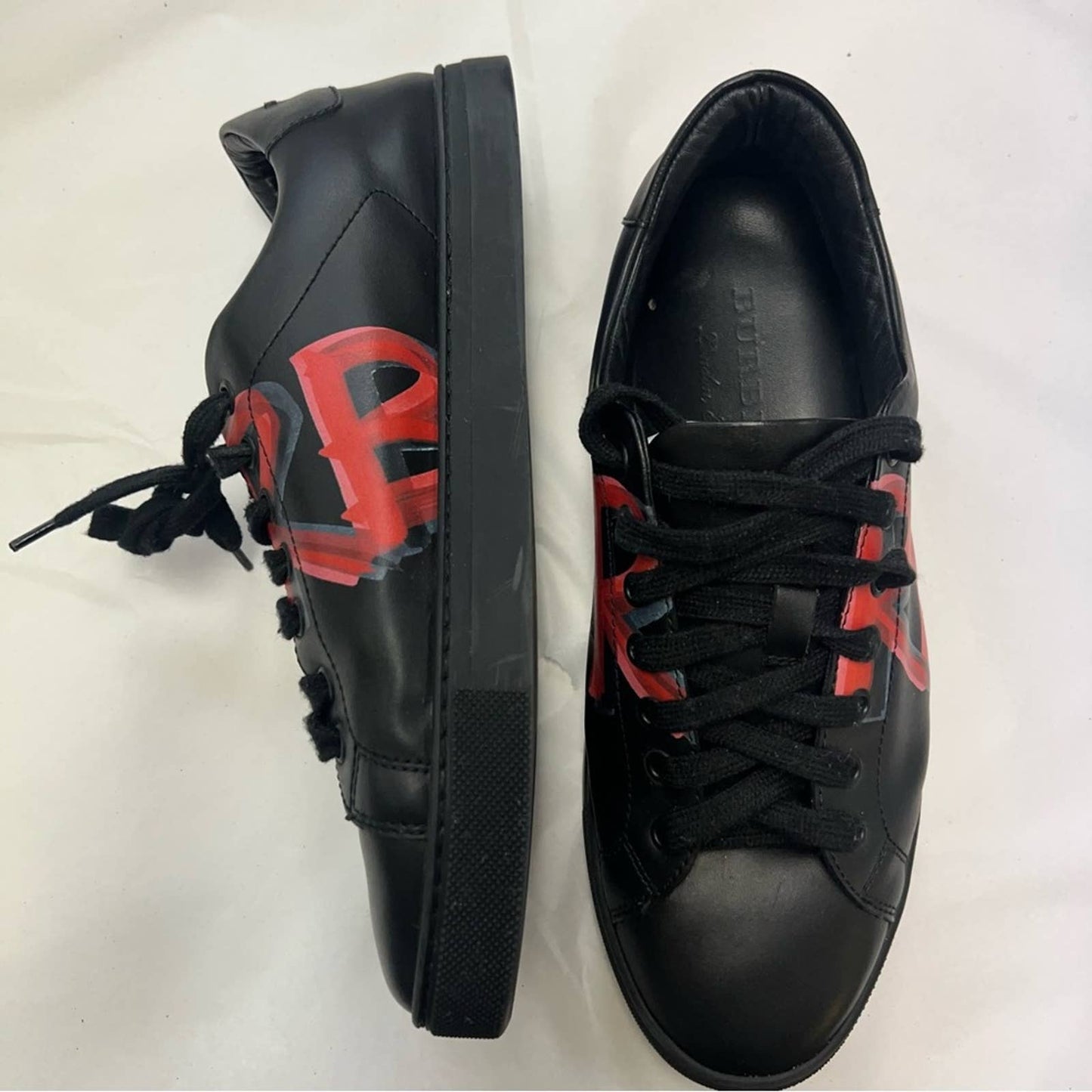 MEN BURBERRY Painted Logo Sneakers Low Cut Sneakers Black Leather 41 - US: 8 Men