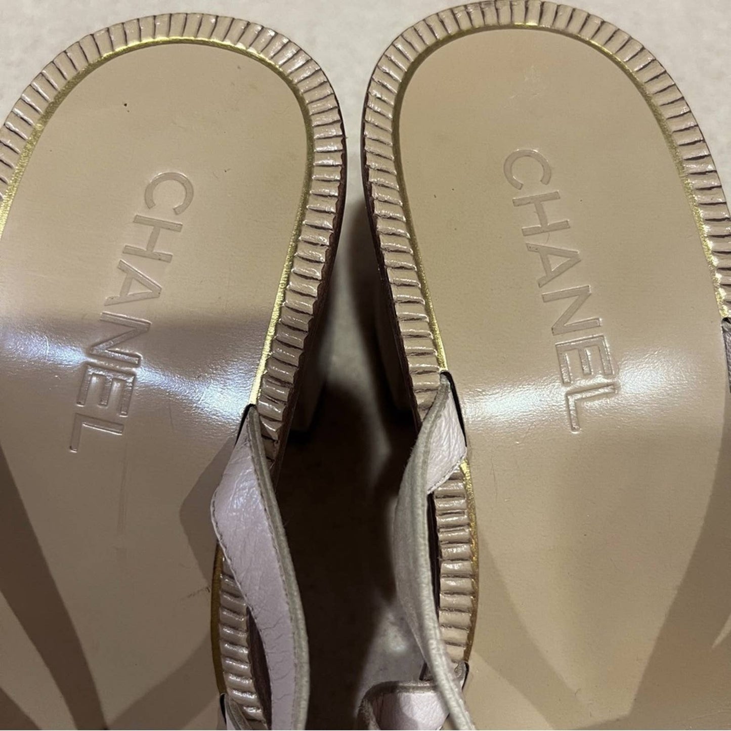 CHANEL Tan Leather Thong Strappy 3” Heel Sandals 38/&